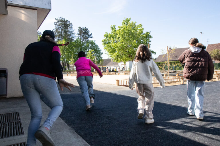 cour_ecole_ferry_genlis_2026_1