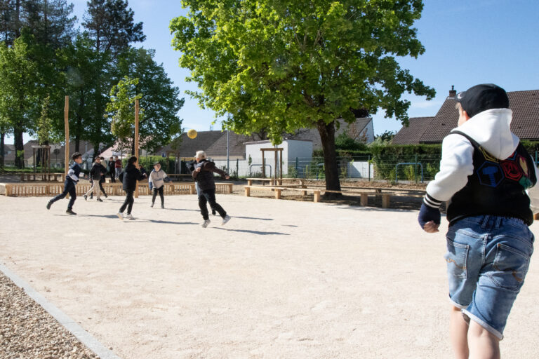 cour_ecole_ferry_genlis_2026_2