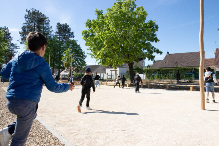 cour_ecole_ferry_genlis_2026_3