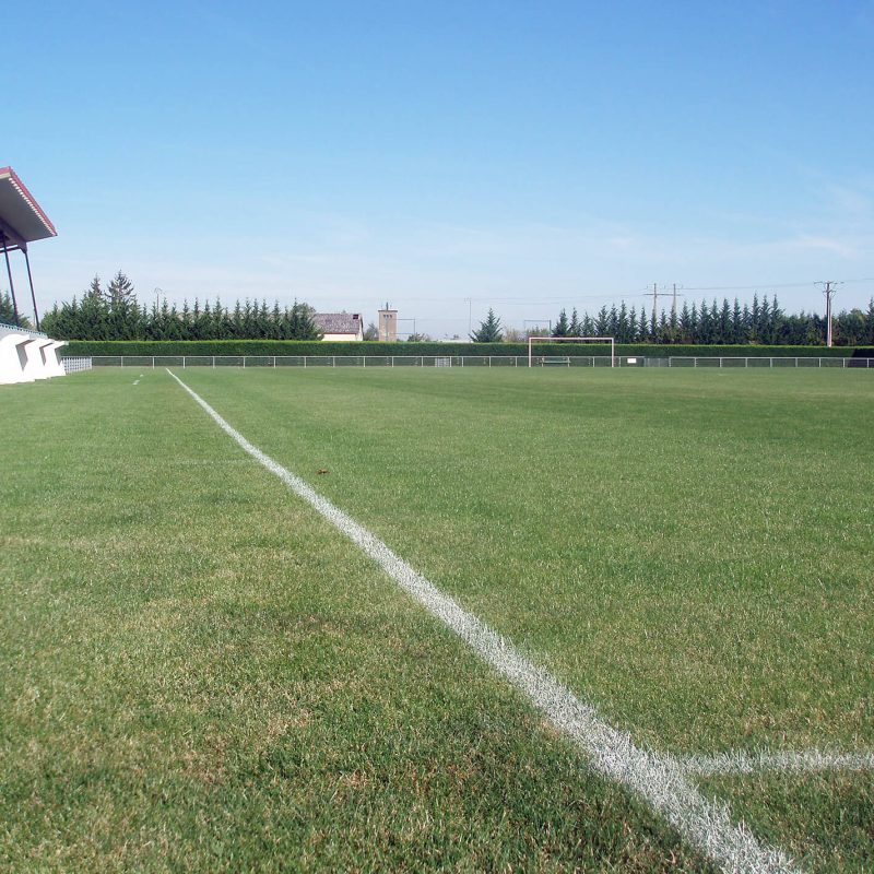 equipements-municipaux-genlis-stade-honneur-foot